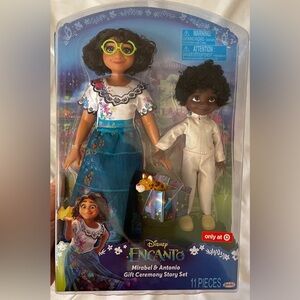 Disney Encanto Mirabel and Antonio Gift Ceremony Story Set